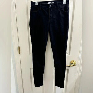 Old Navy Mid Rise Super Skinny Black jeans size 6